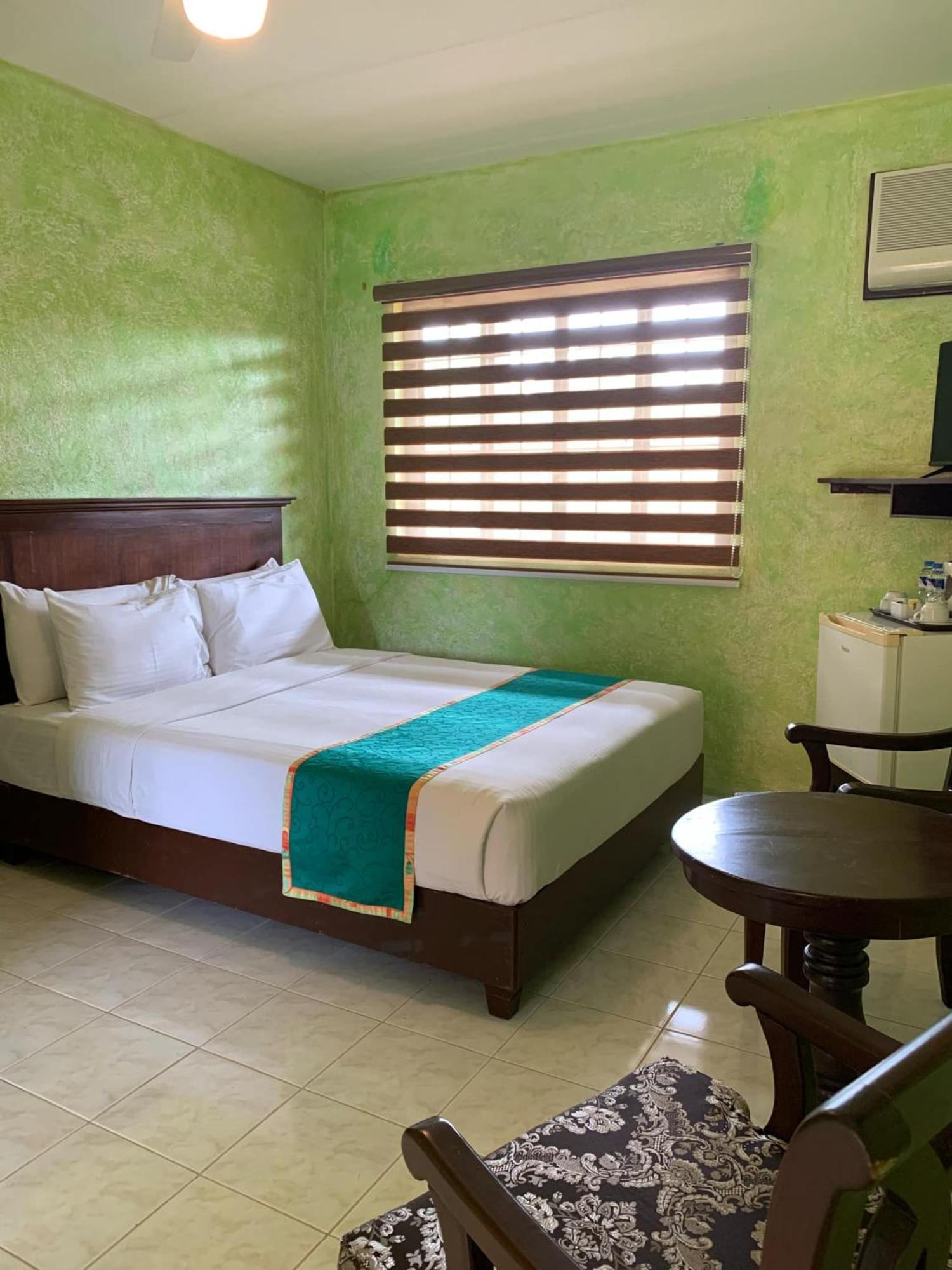 Flushing Meadows Resorts & Playground Panglao-stad Buitenkant foto