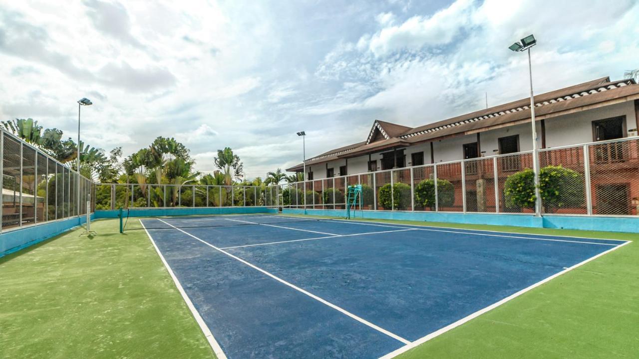 Flushing Meadows Resorts & Playground Panglao-stad Buitenkant foto